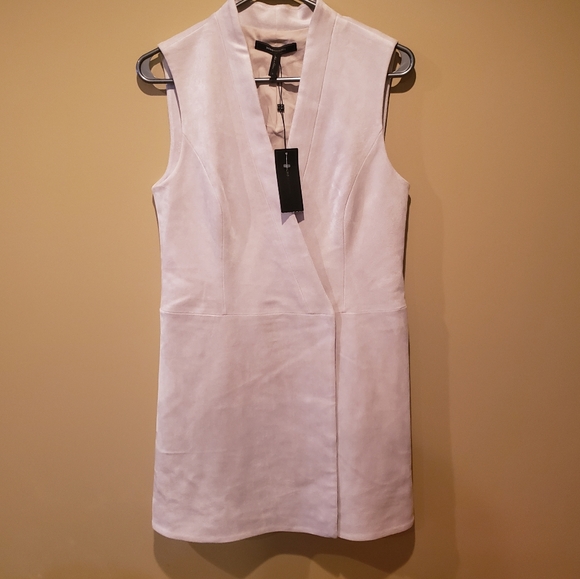 BCBGMaxAzria Dresses & Skirts - New BCBGMAXAZRIA Sleeveless wrap summer Dress. Small.